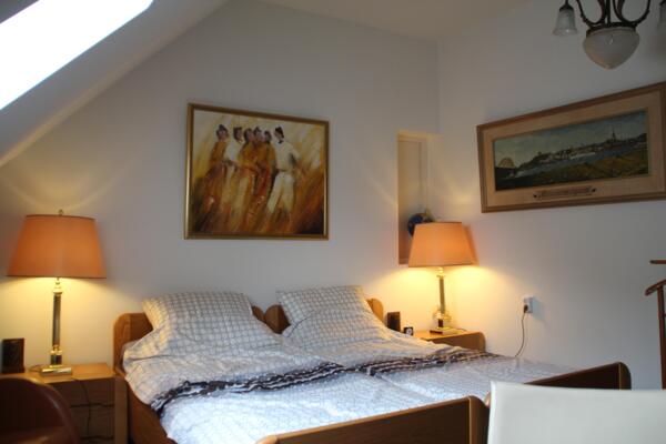 Auping_bed_met_schermerlampen_1.JPG